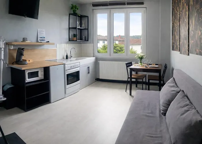 La Pauze アパート